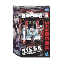 Load image into Gallery viewer, Transformers Siege War For Cybertron PROWL (Deluxe Class)
